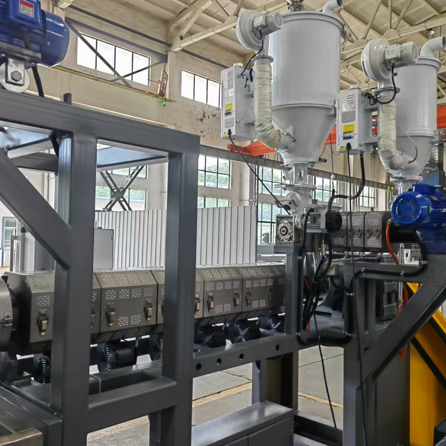 Zipper Filament Material Conveying System